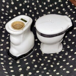 Vintage White and Black Ceramic Bathroom Set